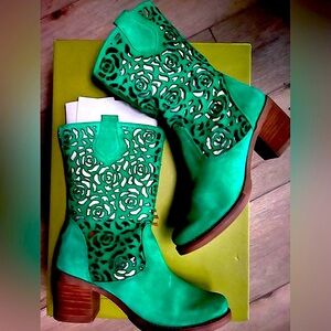 GLAMILLE laser cut design boots